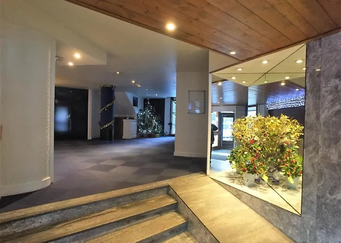 Chamois Blanc 7a - Great Views Of *