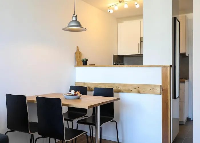 Chamois Blanc 7a - Great Views Of