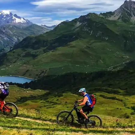 Chamois Blanc 7a - Great Views Of 아파트 *