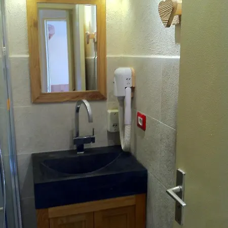 Chamois Blanc 7a - Great Views Of *